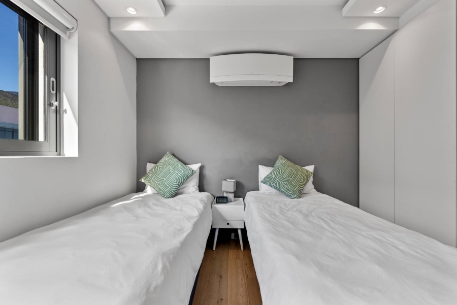 To Let 2 Bedroom Property for Rent in Sea Point Western Cape